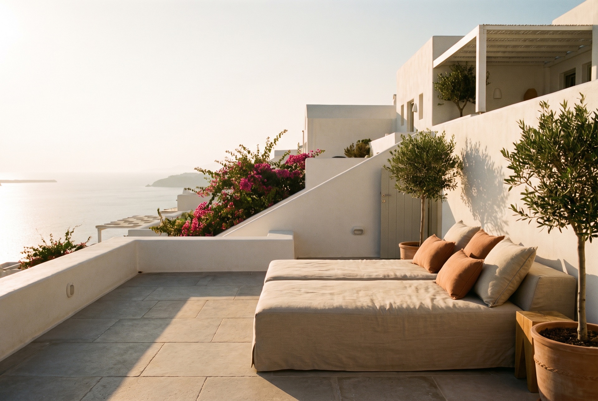 Deluxe Suite terrace with sea view
